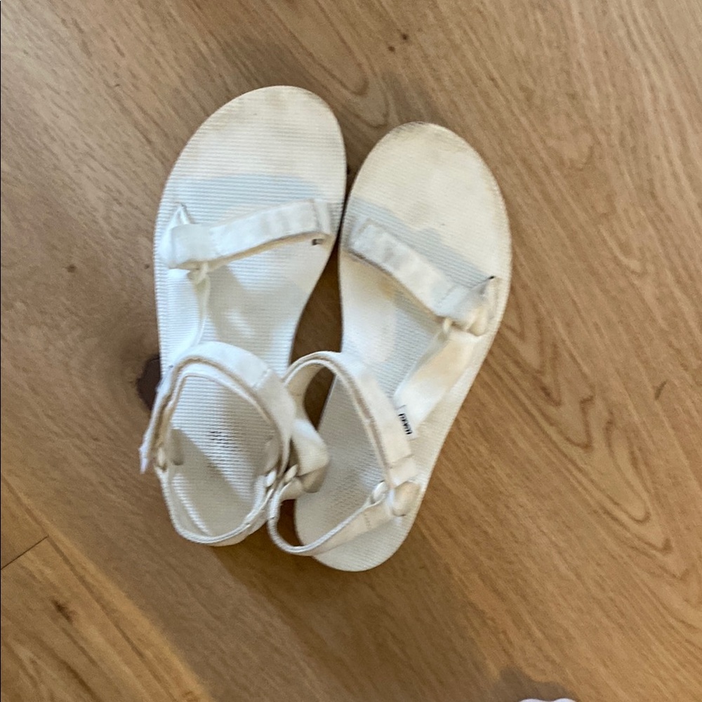 Teva Originals in White